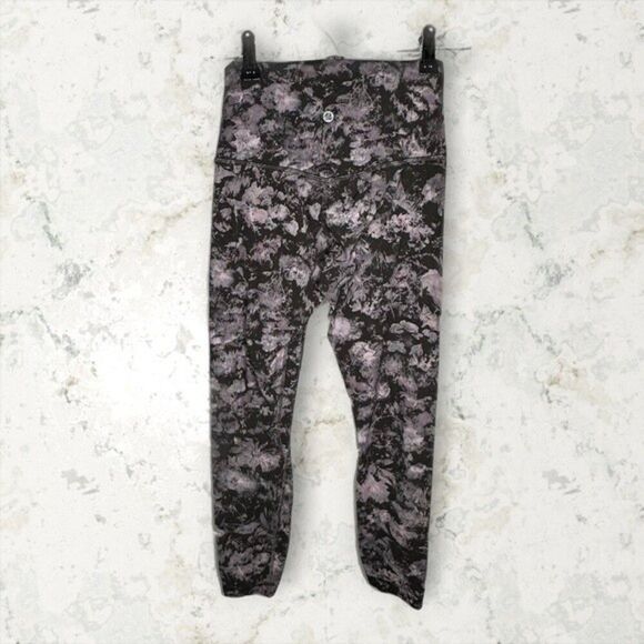 Lululemon Align Floral Legging 4 - Picture 2 of 7